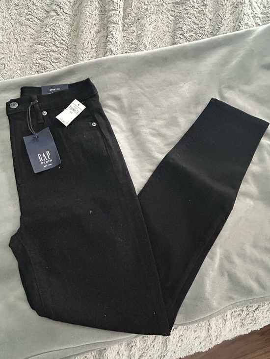 GAP Denim - NWT GAP Sky High Skinny Denim